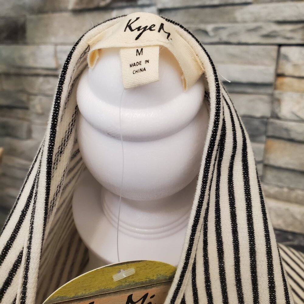 KyeMi Ruffled Striped Top - Picture 6 of 6